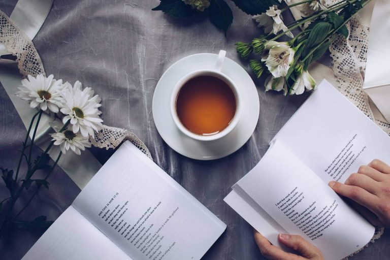 Romantic Spanish Poems and Sayings to Make Their Heart Melt